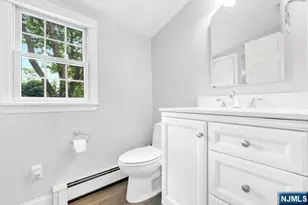 356 N Farview Ave, Paramus, NJ 07652 - Photo 29