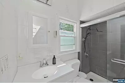112 Elmwood Drive, Elmwood Park, NJ 07407 - Photo 43