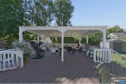 112 Elmwood Drive, Elmwood Park, NJ 07407 - Photo 17