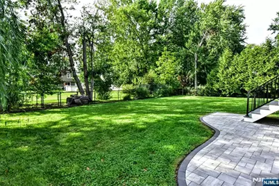 515 Hobart Road, Paramus, NJ 07652 - Photo 39