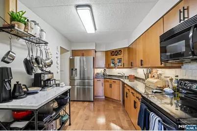 1077 River Road 303 #303, Edgewater, NJ 07020 - Photo 11