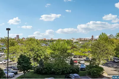 1077 River Road 303 #303, Edgewater, NJ 07020 - Photo 27