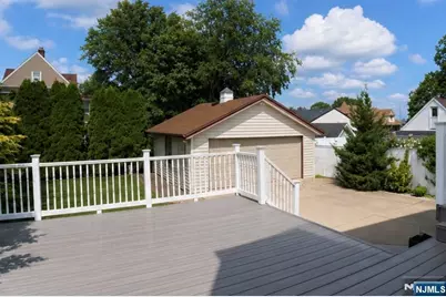 307 Raymond Street, Hasbrouck Heights, NJ 07604 - Photo 11