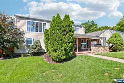 998 Washington Avenue, Ho Ho Kus, NJ 07423 - Photo 37