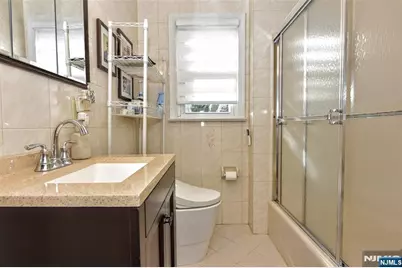 315 Myers Avenue, Hasbrouck Heights, NJ 07604 - Photo 15