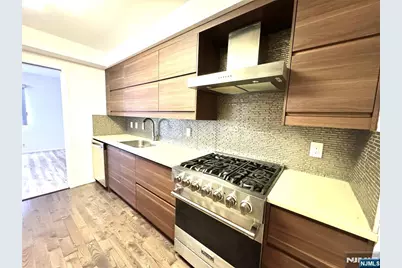 2185 Lemoine Avenue 4A #4A, Fort Lee, NJ 07024 - Photo 5