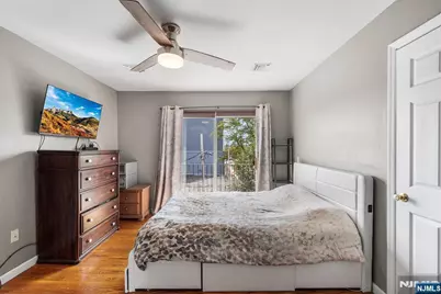 219 Broad Street, Newark, NJ 07104 - Photo 15