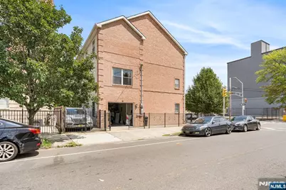 219 Broad Street, Newark, NJ 07104 - Photo 5