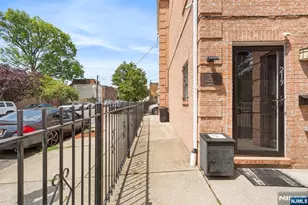 219 Broad St, Newark, NJ 07104 - Photo 33