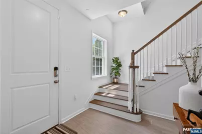 197 Roosevelt Drive, Wood Ridge, NJ 07075 - Photo 3
