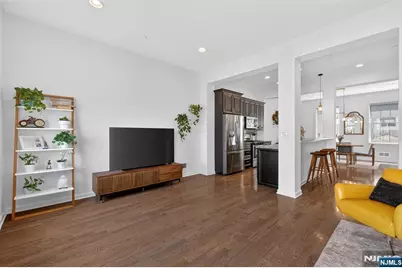 197 Roosevelt Drive, Wood Ridge, NJ 07075 - Photo 13
