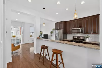 197 Roosevelt Drive, Wood Ridge, NJ 07075 - Photo 11