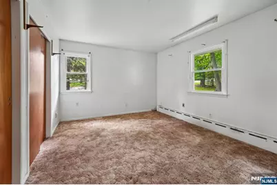 107 Roland Street, Park Ridge, NJ 07656 - Photo 11