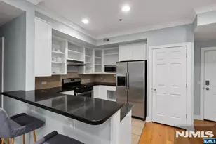 15-19 Tichenor 403, Newark, NJ 07114 - Photo 3