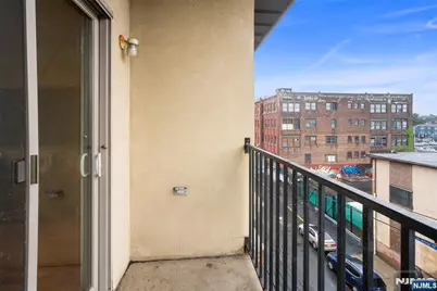 15-19 Tichenor 403 #403, Newark, NJ 07114 - Photo 11