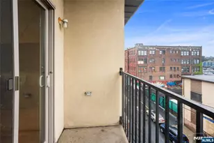 15-19 Tichenor 403, Newark, NJ 07114 - Photo 11