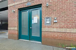 15-19 Tichenor 403, Newark, NJ 07114 - Photo 27