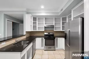 15-19 Tichenor 403, Newark, NJ 07114 - Photo 7