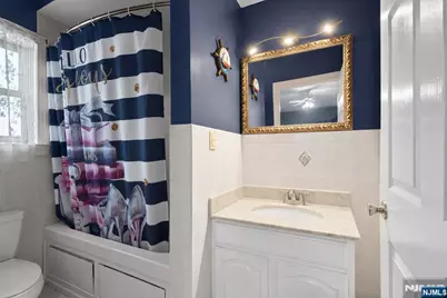 15-19 Tichenor 403 #403, Newark, NJ 07114 - Photo 21