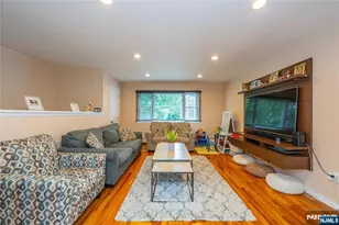 24 Manchester Ct 62, Wayne, NJ 07470 - Photo 5