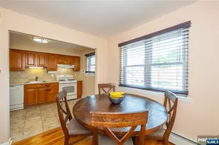 24 Manchester Ct 62, Wayne, NJ 07470 - Photo 9