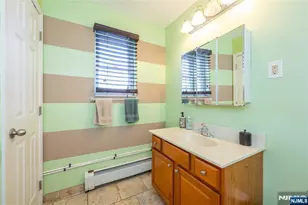 24 Manchester Ct 62, Wayne, NJ 07470 - Photo 17