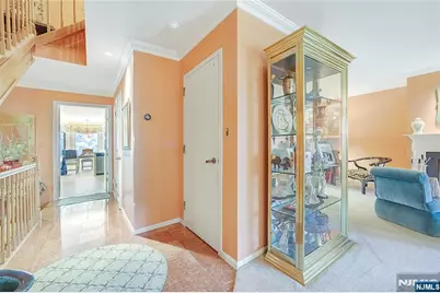 10 Lenox Court, Fort Lee, NJ 07024 - Photo 35