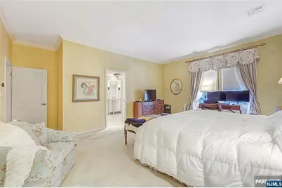 10 Lenox Court, Fort Lee, NJ 07024 - Photo 19