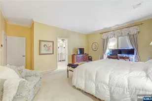 10 Lenox Ct, Fort Lee, NJ 07024 - Photo 19
