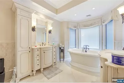 10 Lenox Court, Fort Lee, NJ 07024 - Photo 21