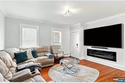 31 Meade Street, West Orange Township, NJ 07052 - Photo 5