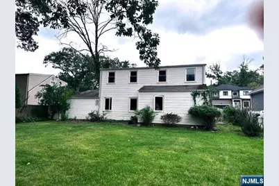 18 Manor Road, Livingston, NJ 07039 - Photo 1