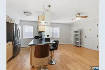 70 Munn Avenue 413 #413, East Orange, NJ 07018 - Photo 3