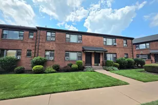 2165C N Central Road C, Fort Lee, NJ 07024 - Photo 9
