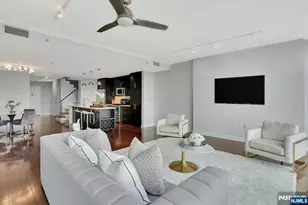 100 Thompson Ln 4D, Edgewater, NJ 07020 - Photo 5
