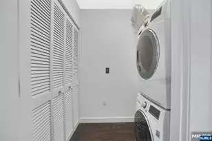 100 Thompson Ln 4D, Edgewater, NJ 07020 - Photo 23