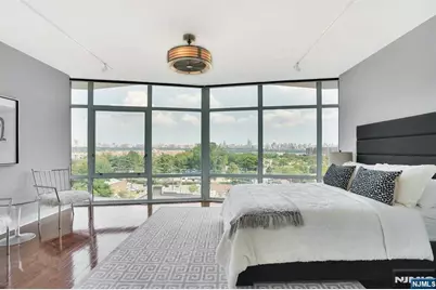 100 Thompson Lane 4D #4D, Edgewater, NJ 07020 - Photo 15