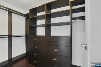 100 Thompson Lane 4D #4D, Edgewater, NJ 07020 - Photo 17