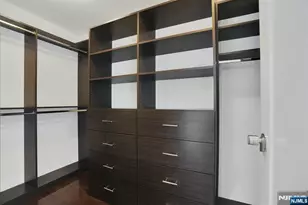 100 Thompson Ln 4D, Edgewater, NJ 07020 - Photo 17