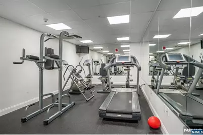 100 Thompson Lane 4D #4D, Edgewater, NJ 07020 - Photo 27