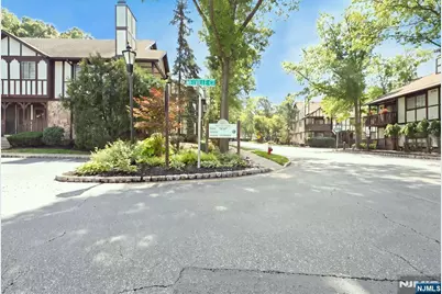 705 Thoreau Court, Mahwah, NJ 07430 - Photo 13