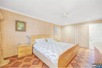 201 Oakdene Place C00E2 #C00E2, Cliffside Park, NJ 07010 - Photo 15