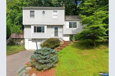 71 Malcolm Road, Mahwah, NJ 07430 - Photo 1