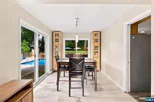 71 Malcolm Rd, Mahwah, NJ 07430 - Photo 5