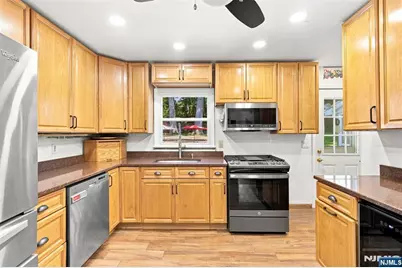 71 Malcolm Road, Mahwah, NJ 07430 - Photo 9