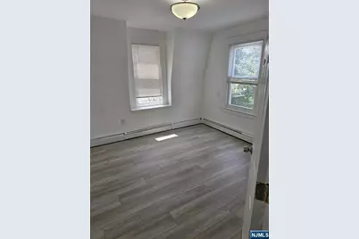 125 Dalton Street, Roselle Park, NJ 07204 - Photo 23
