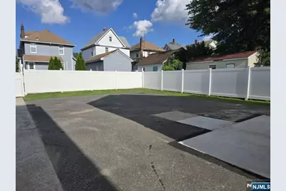 125 Dalton Street, Roselle Park, NJ 07204 - Photo 27