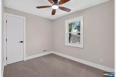 133 Phelps, Bergenfield, NJ 07621 - Photo 15