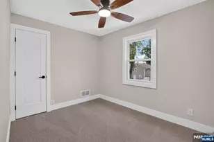 133 Phelps, Bergenfield, NJ 07621 - Photo 15