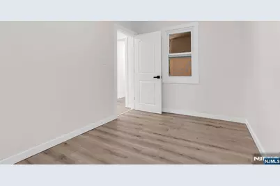 130 19th Avenue, Irvington, NJ 07111 - Photo 17